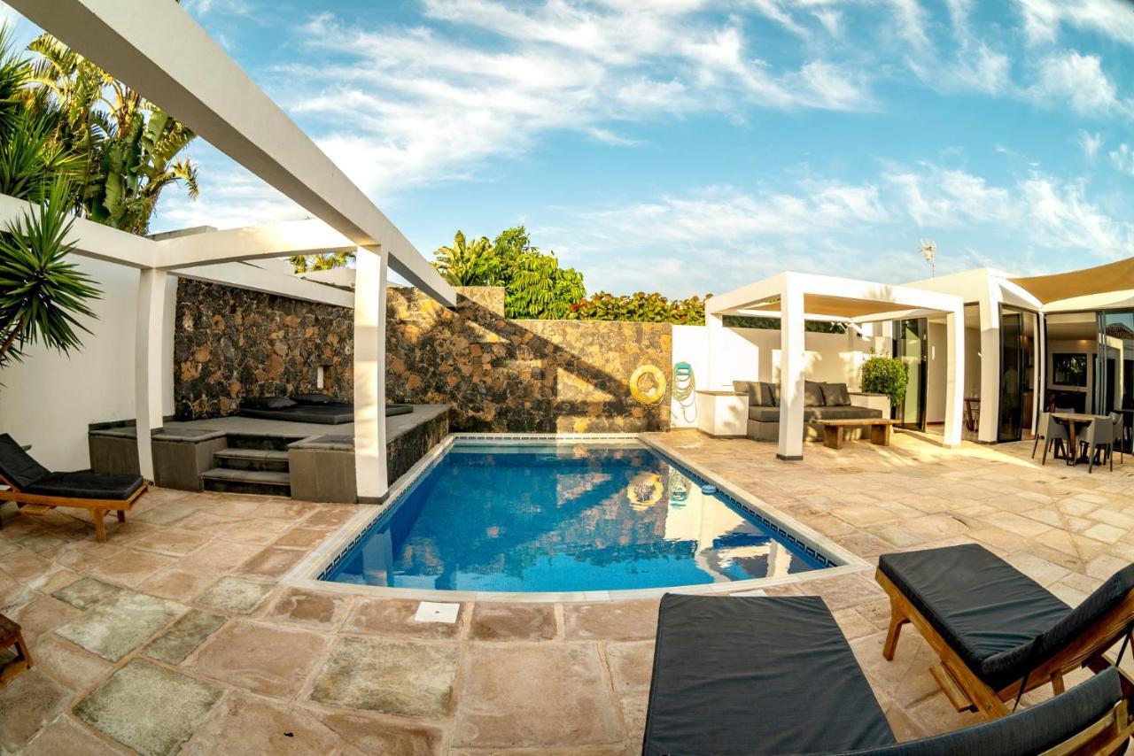 Casa Chani With Heated Pool In El Roque Cotillo エクステリア 写真